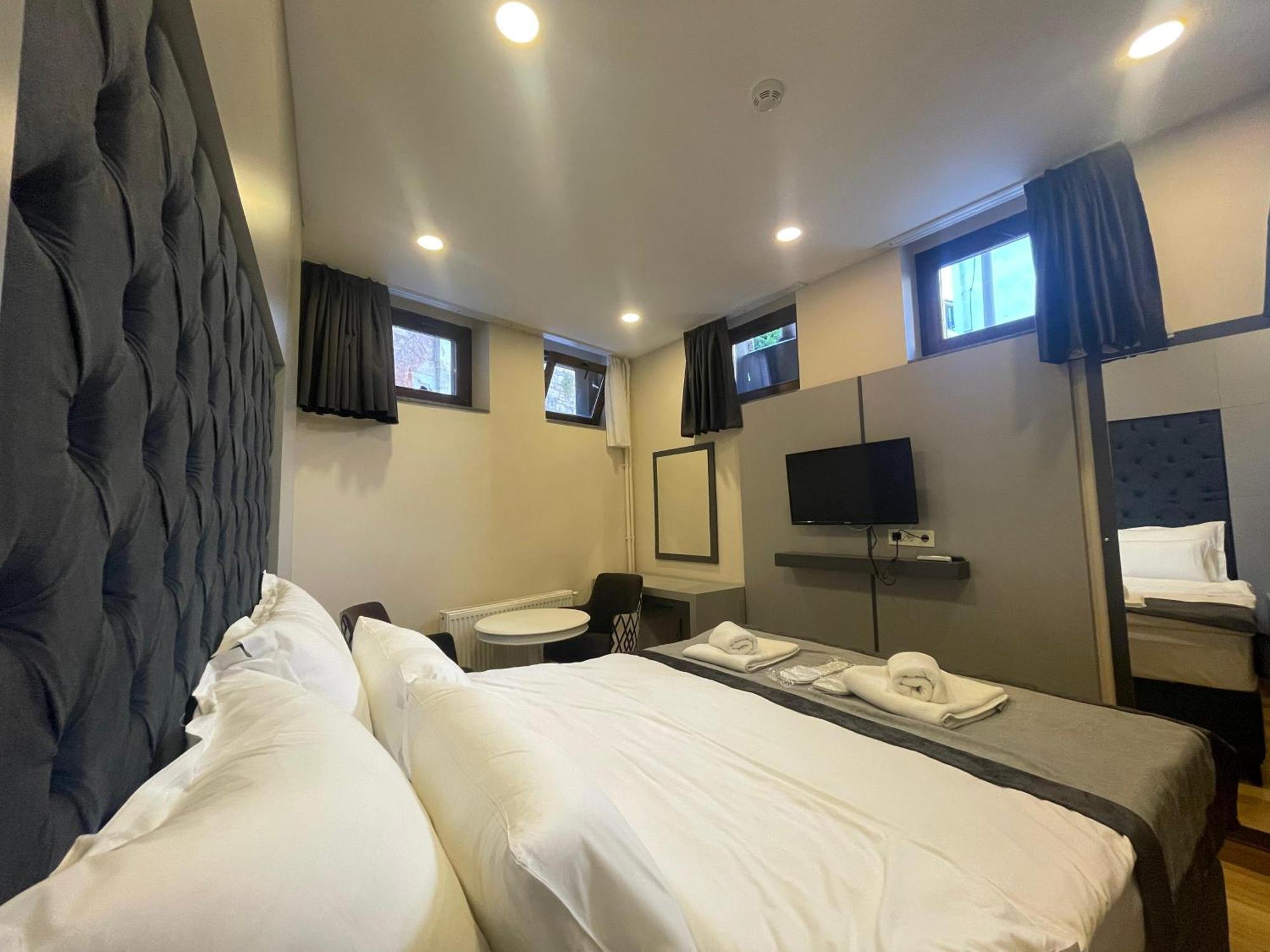 Hotel Spinel - Old 3*